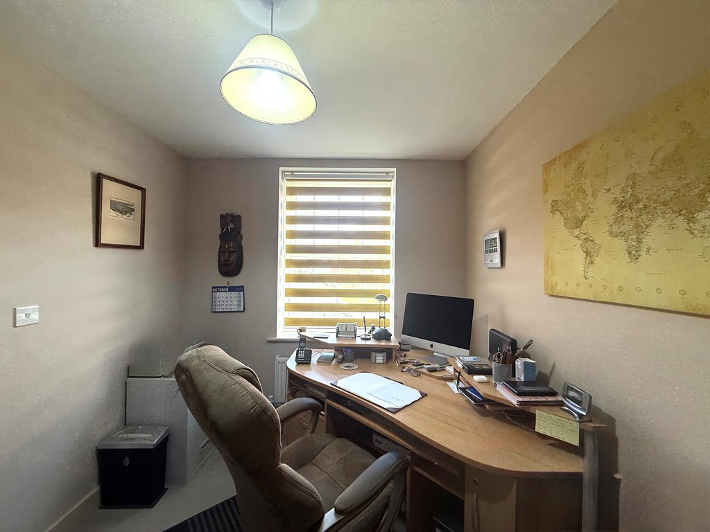 4 bed detached house for sale in Veysey Close, Exeter, EX2 11