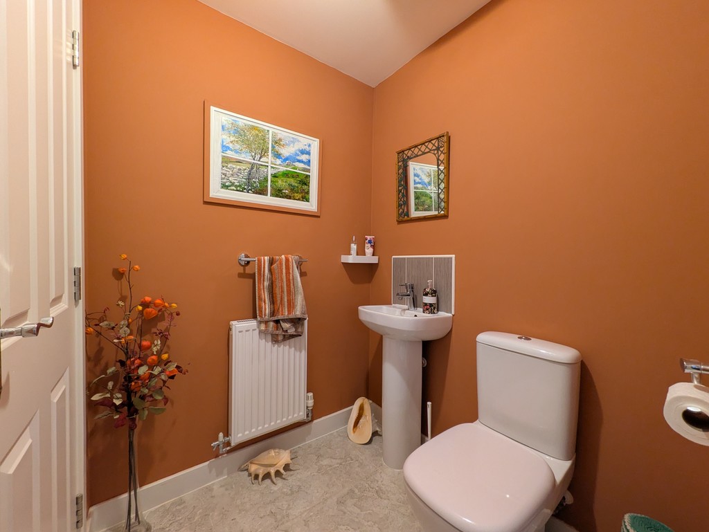 4 bed detached house for sale in Veysey Close, Exeter, EX2  - Property Image 8