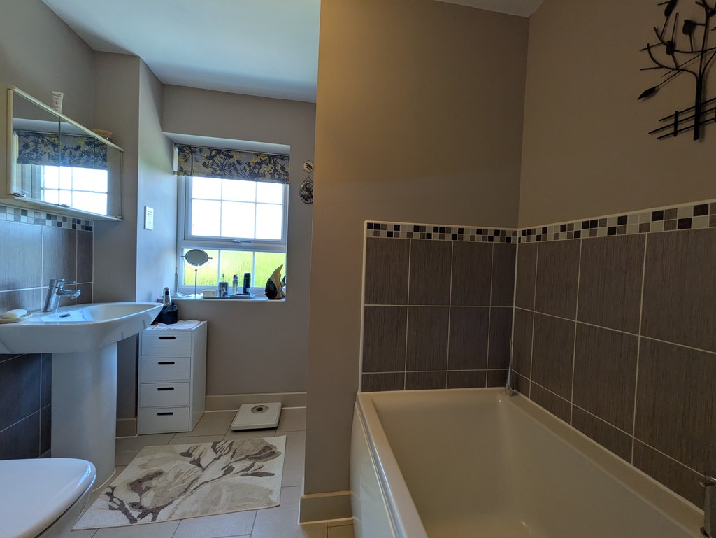 4 bed detached house for sale in Veysey Close, Exeter, EX2  - Property Image 11