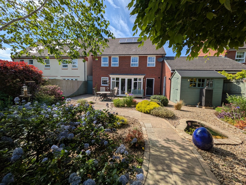 4 bed detached house for sale in Veysey Close, Exeter, EX2 19
