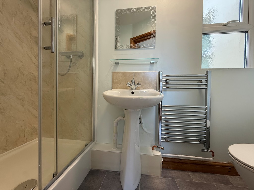 1 bed apartment to rent in Heavitree Road, Exeter 7