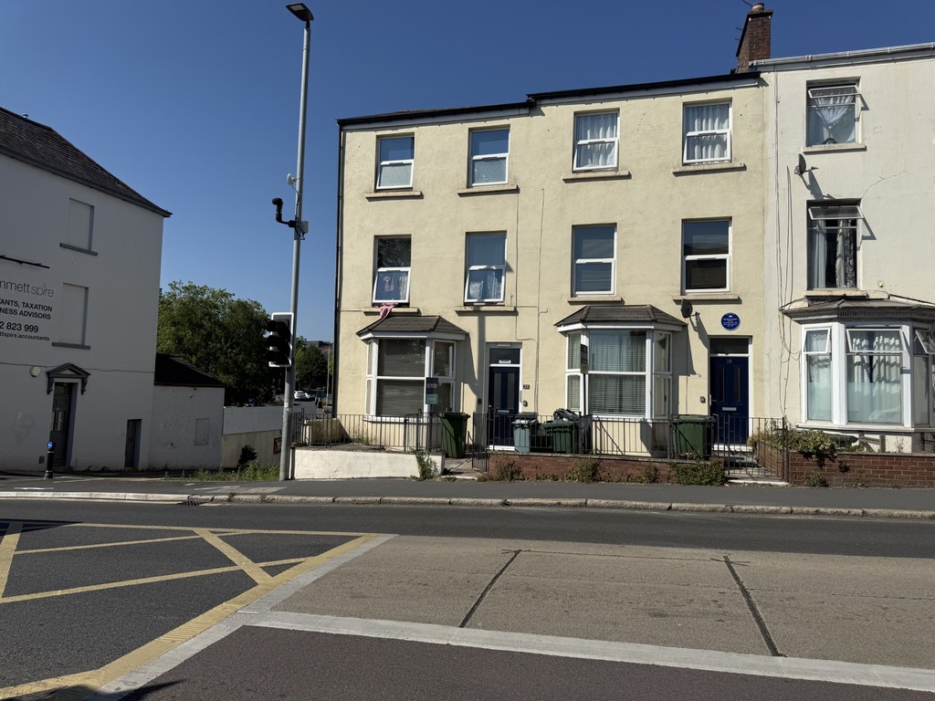 1 bed apartment to rent in Heavitree Road, Exeter  - Property Image 1
