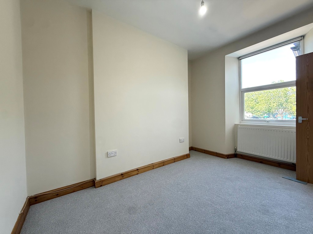 1 bed apartment to rent in Heavitree Road, Exeter 11