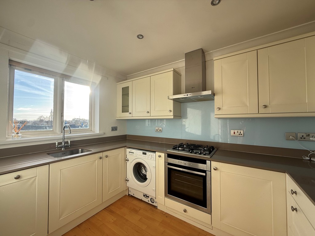 2 bed apartment to rent in Compass Quay, Exeter  - Property Image 8