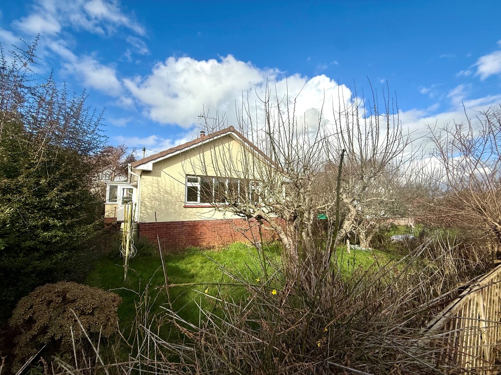 2 bed detached bungalow to rent in Creedy Road, Crediton, EX17  - Property Image 16
