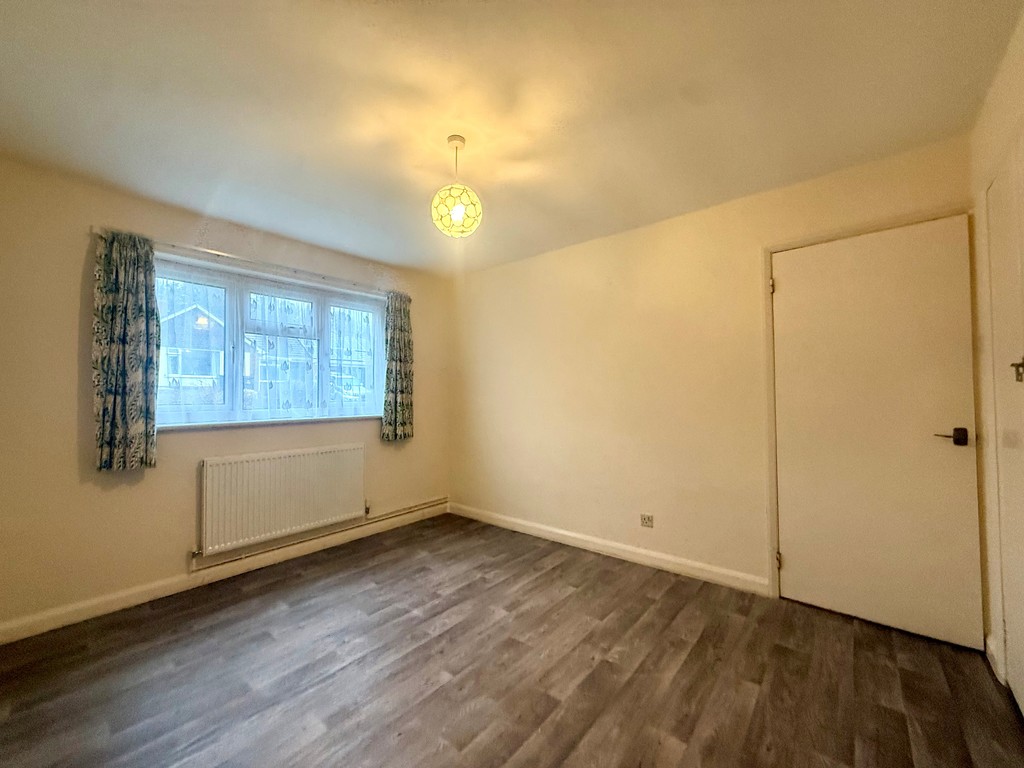 2 bed detached bungalow to rent in Creedy Road, Crediton, EX17 14