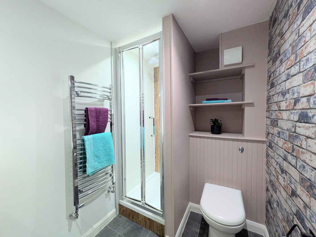 3 bed apartment for sale in Coopers Court, 142 High Street, EX17  - Property Image 11