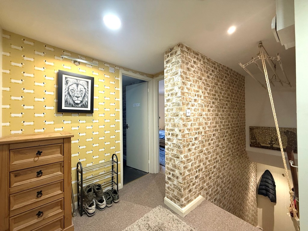 3 bed apartment for sale in Coopers Court, 142 High Street, EX17  - Property Image 12