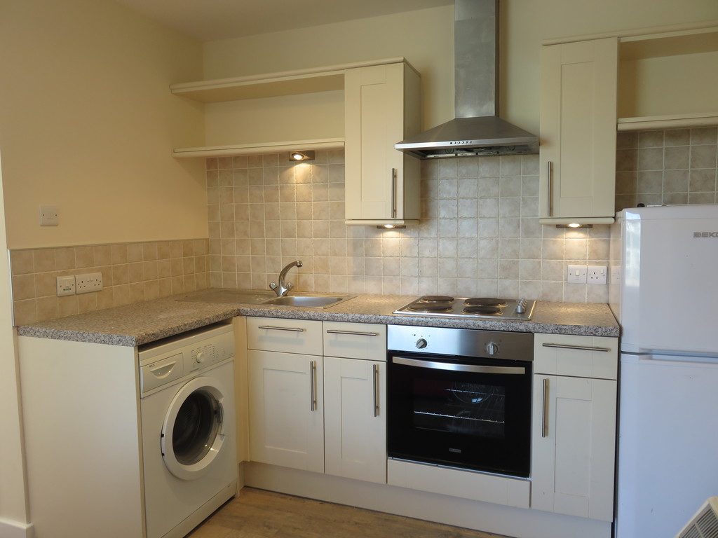 4 bed for sale in New Bridge Street 3