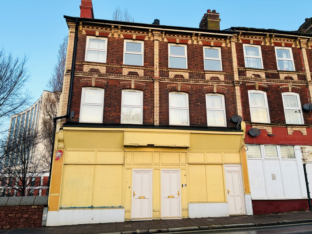 4 bed for sale in New Bridge Street  - Property Image 3