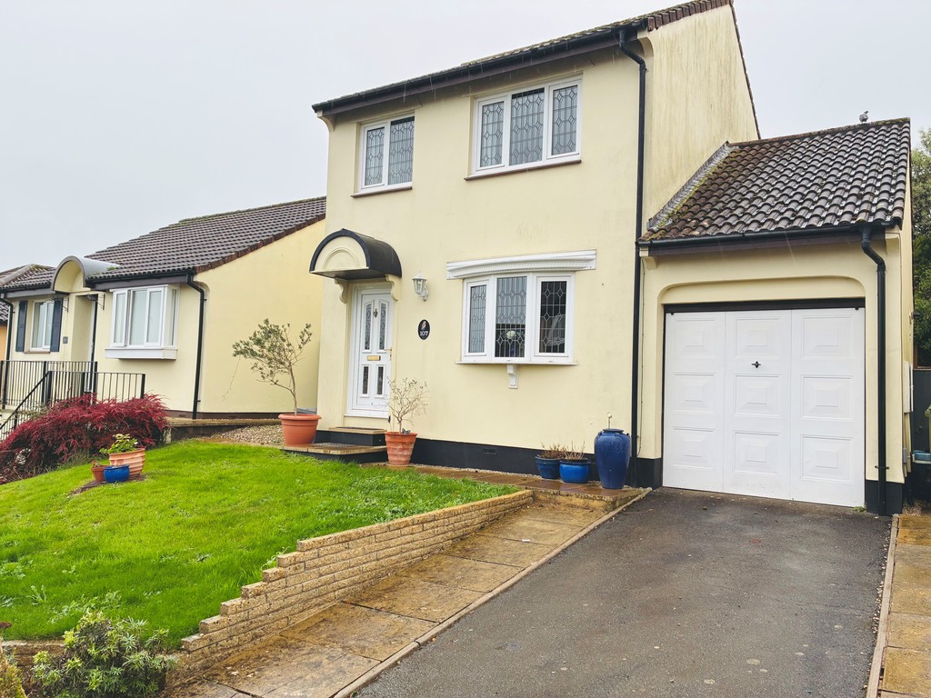 3 bed detached house for sale in Moor View Drive, Teignmouth, TQ14  - Property Image 1