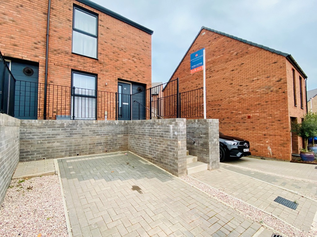 2 bed end of terrace house for sale in 61 Quarry Heights - Property Image 1