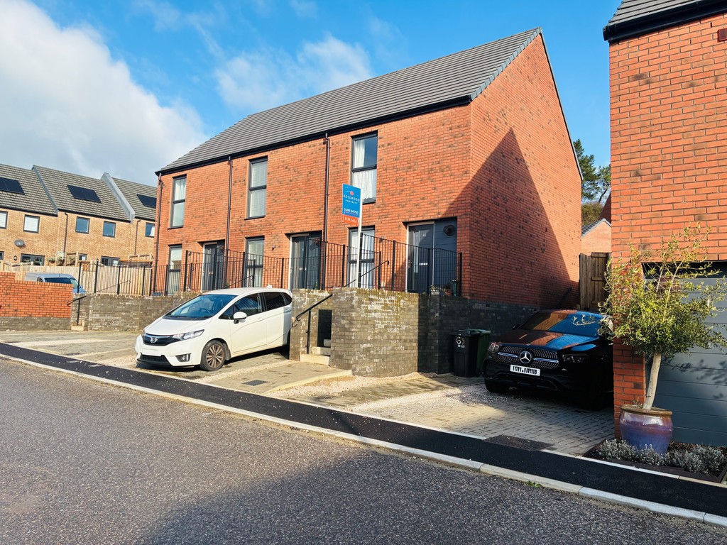 2 bed end of terrace house for sale in Quarry Heights  - Property Image 12