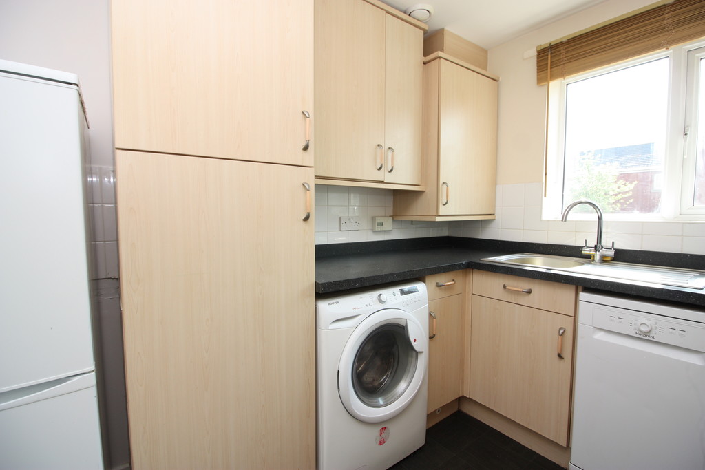 2 bed apartment for sale in Heraldry Walk 7