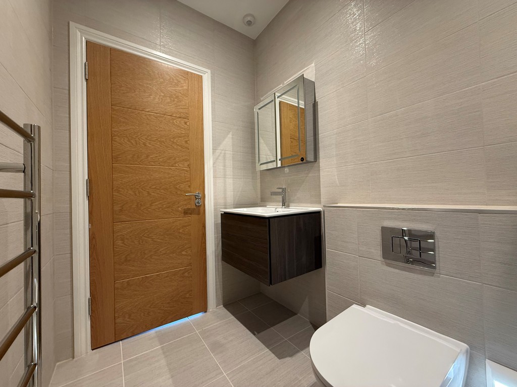 5 bed detached house to rent in Old Rydon Lane, Exeter  - Property Image 33