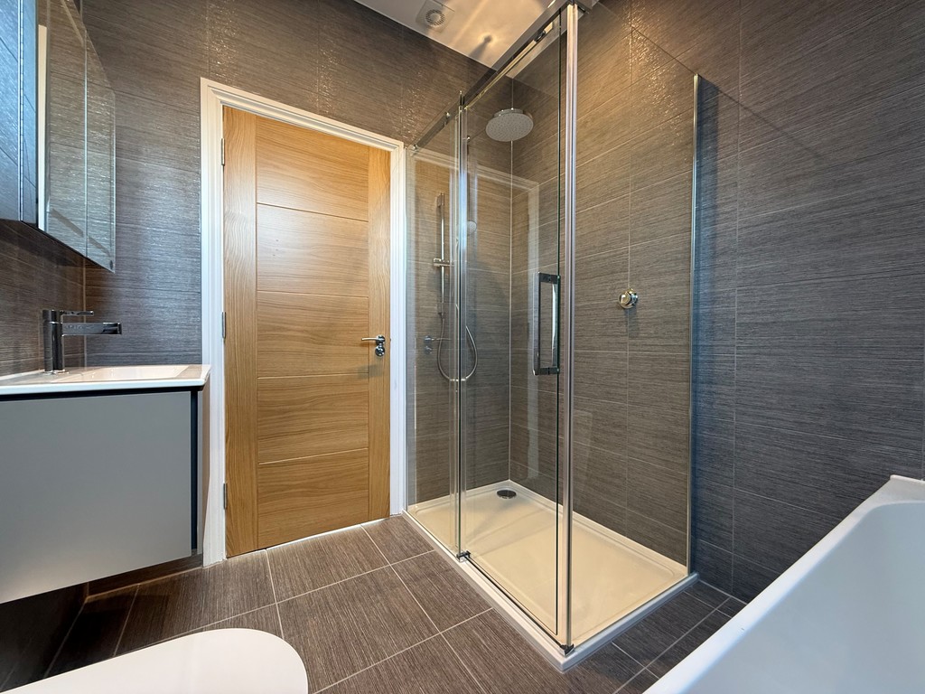 5 bed detached house to rent in Old Rydon Lane, Exeter 37