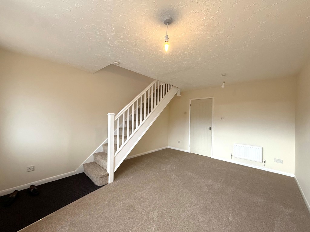 2 bed terraced house to rent in Fulford Drive, Cullompton, EX15 3