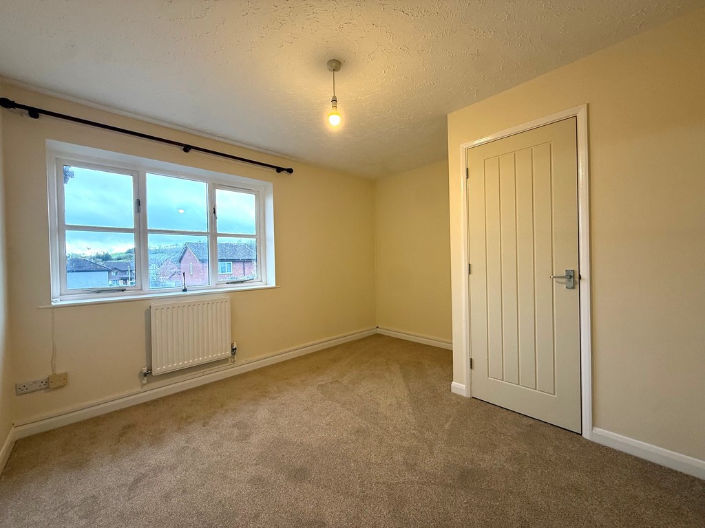 2 bed terraced house to rent in Fulford Drive, Cullompton, EX15 14
