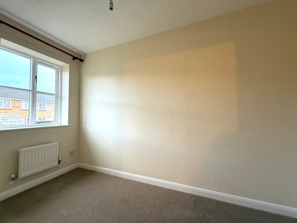 2 bed terraced house to rent in Fulford Drive, Cullompton, EX15 11