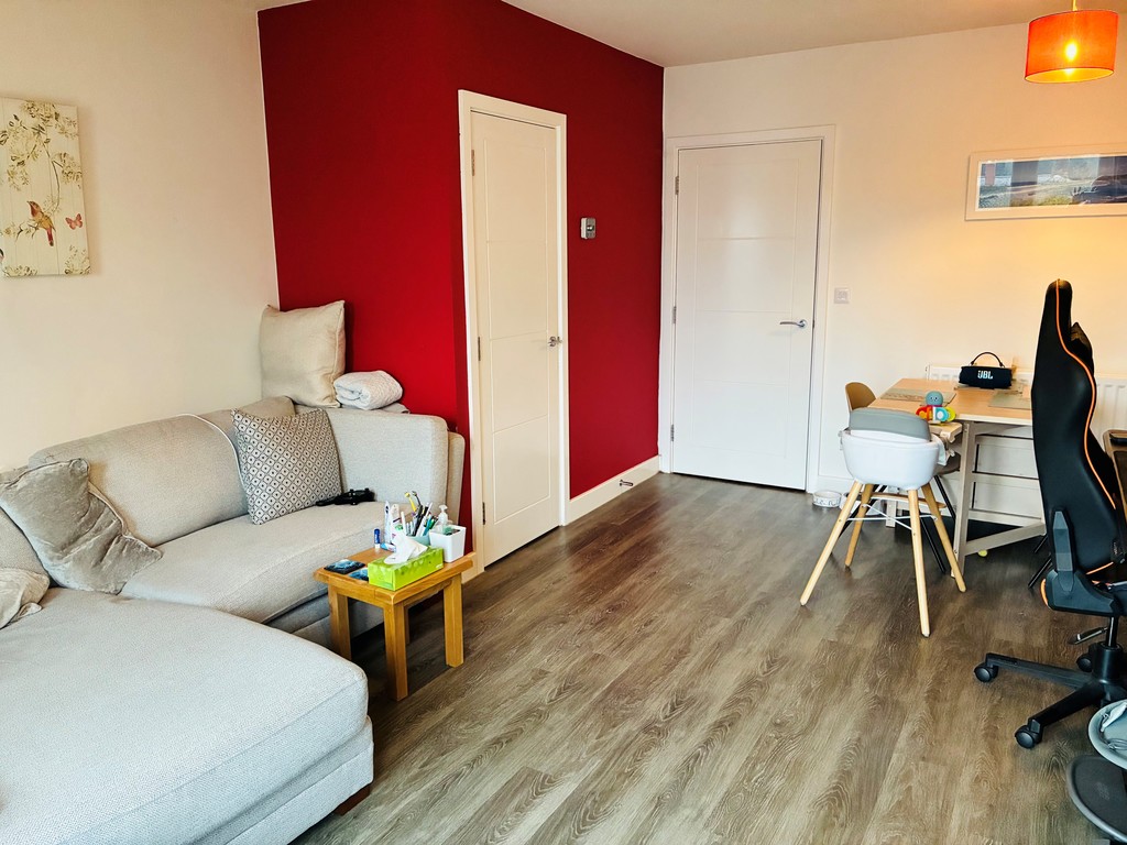 2 bed semi-detached house for sale in Tarka Way, Crediton, EX17  - Property Image 4