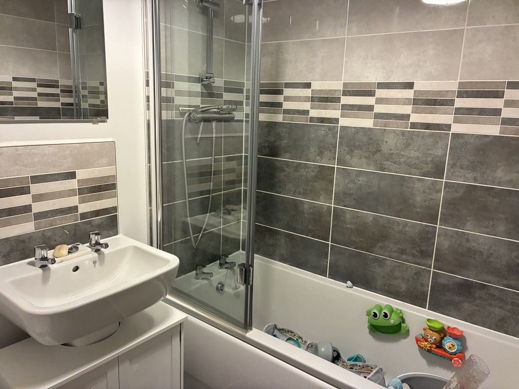 3 bed terraced house for sale in Linton Road, Exeter, EX1 9