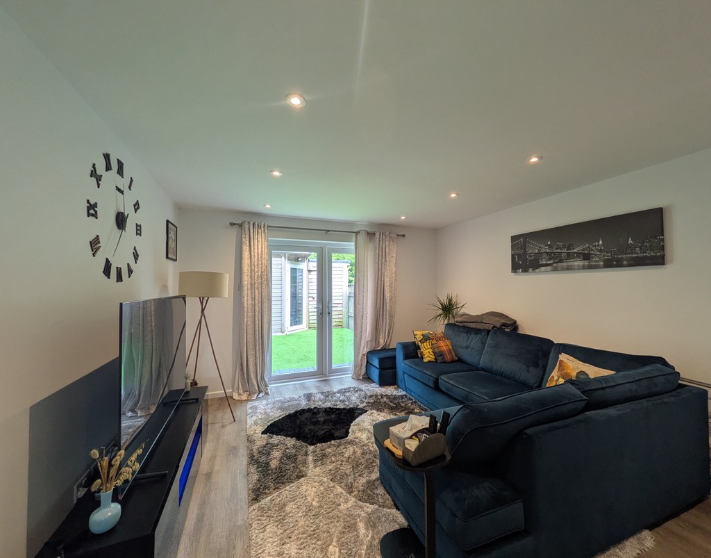 3 bed end of terrace house for sale in Poppy Close, Exeter, EX4  - Property Image 2