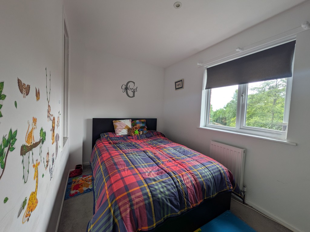 3 bed end of terrace house for sale in Poppy Close, Exeter, EX4 3