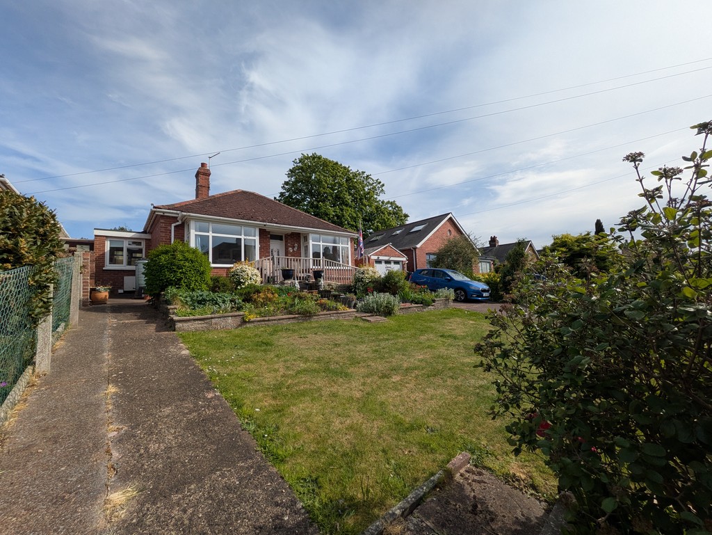 2 bed detached bungalow for sale in Buckerell Avenue, St Leonards, EX2 16