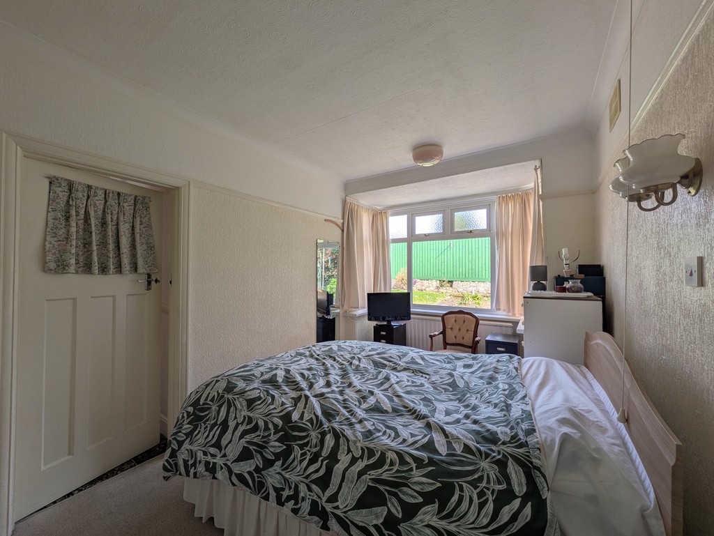 2 bed detached bungalow for sale in Buckerell Avenue, St Leonards, EX2  - Property Image 11