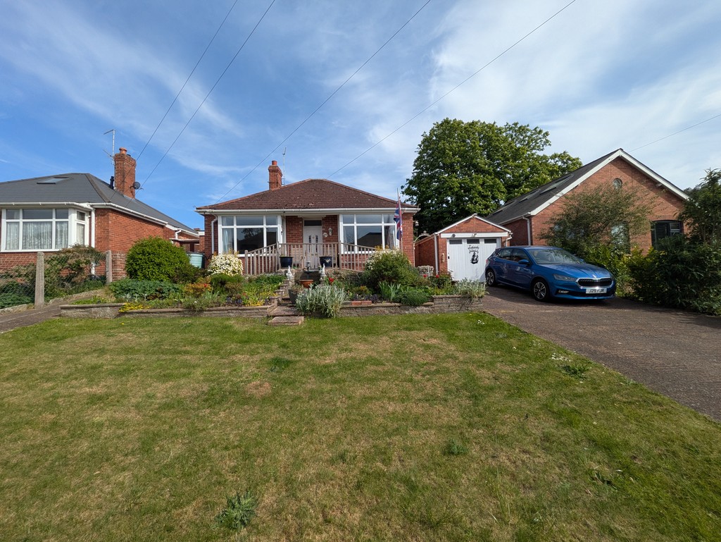 2 bed detached bungalow for sale in Buckerell Avenue, St Leonards, EX2 17