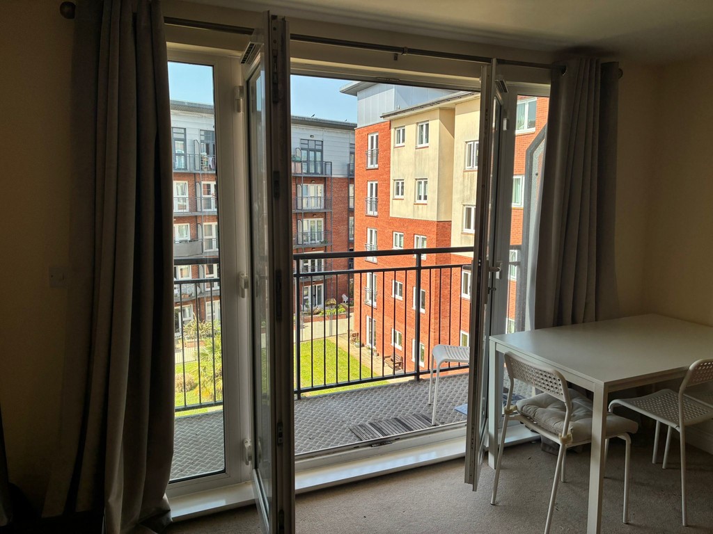 2 bed apartment for sale in Constantine House, New North Road  - Property Image 6