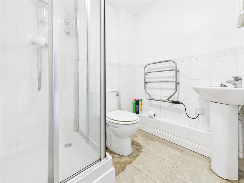 Studio flat for sale in New North Road, Exeter, EX4 12
