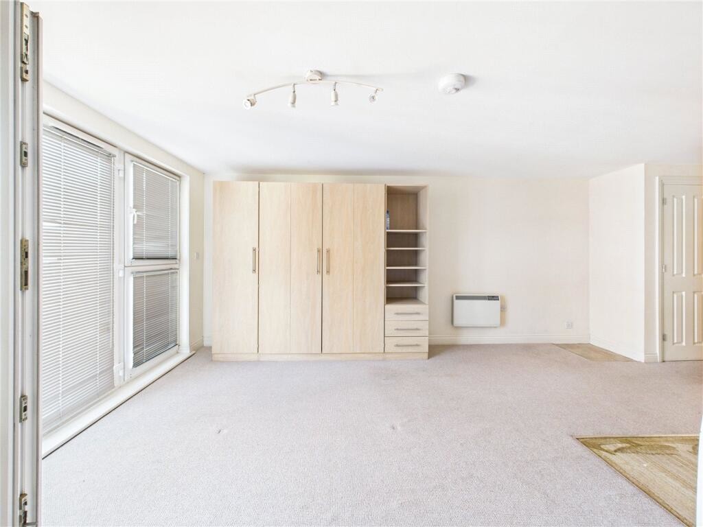 Studio flat for sale in New North Road, Exeter, EX4 16
