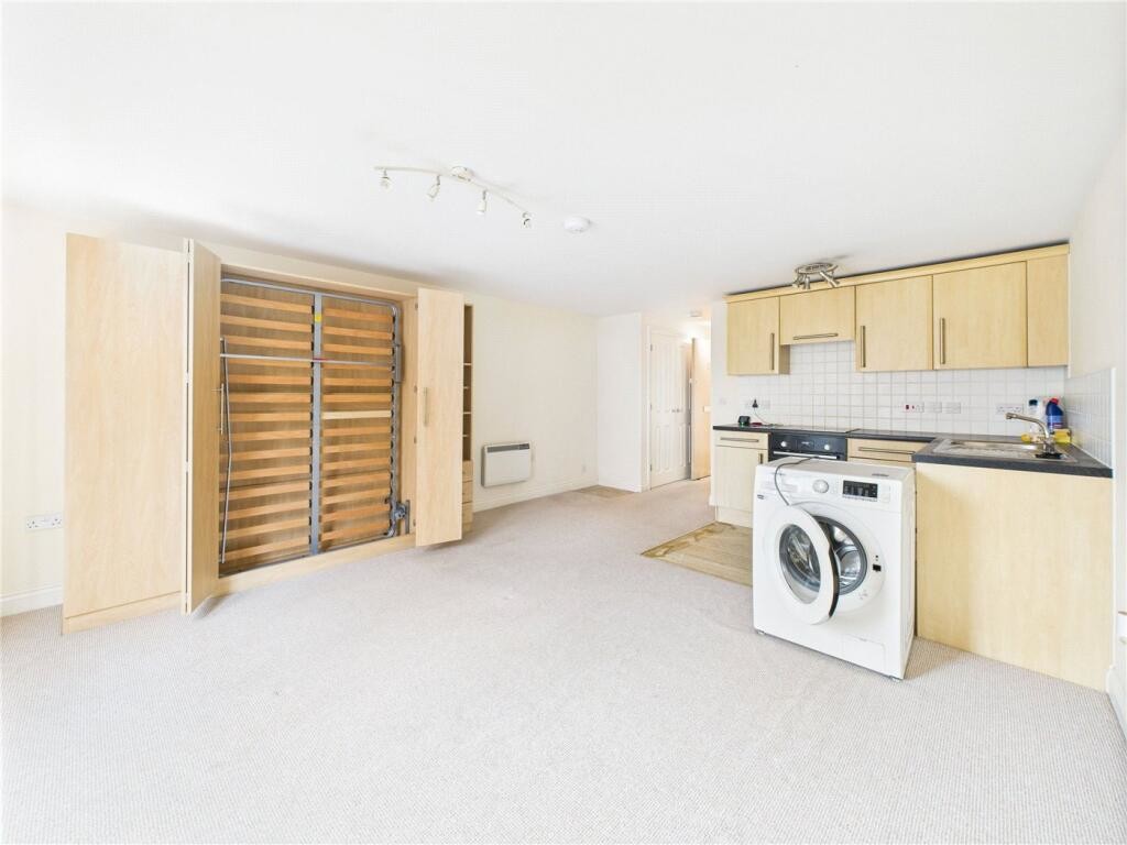 Studio flat for sale in New North Road, Exeter, EX4 - Property Image 19