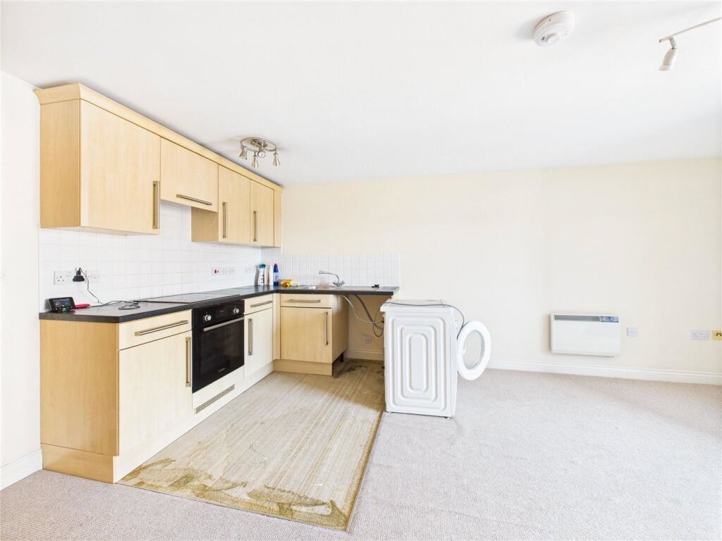 Studio flat for sale in New North Road, Exeter, EX4 4