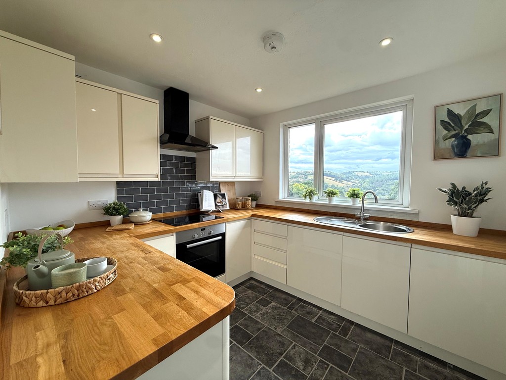 3 bed detached house for sale in Woodleigh Close, Exeter, EX4 1