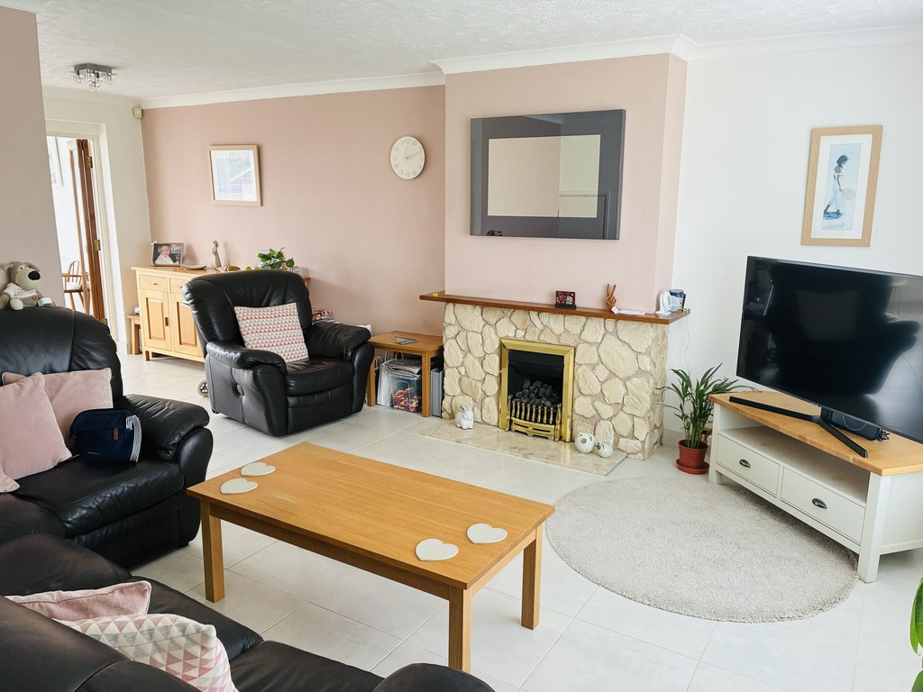 3 bed semi-detached house for sale in Dorset Avenue, Exeter, EX4 1