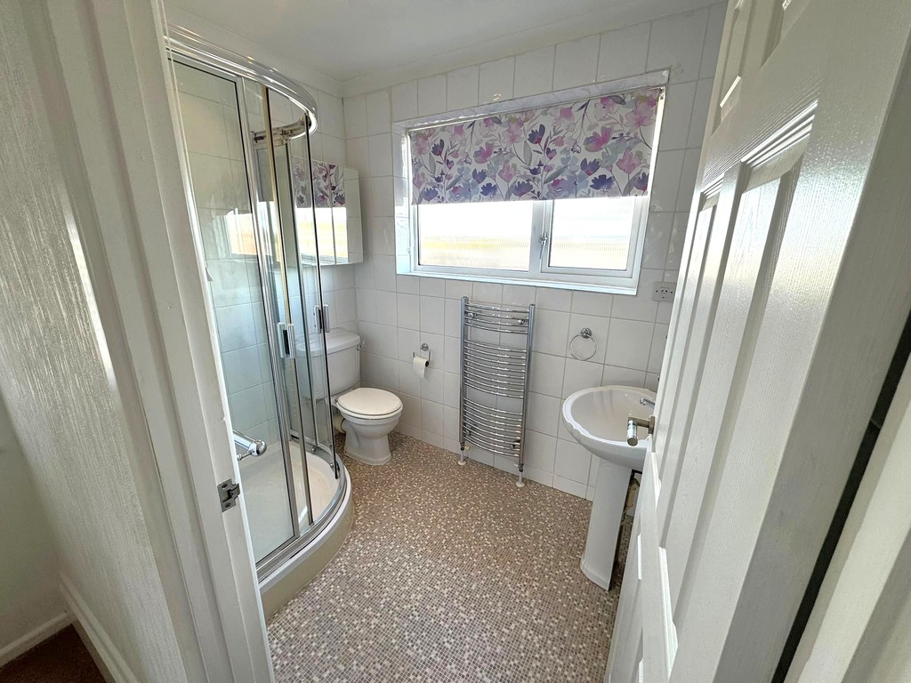 3 bed semi-detached house for sale in Dorset Avenue, Exeter, EX4  - Property Image 6