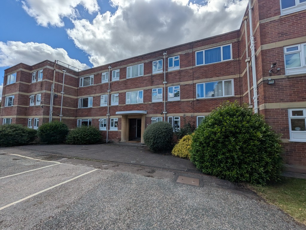 1 bed studio flat for sale in Mount Radford Crescent, Exeter, EX2  - Property Image 1
