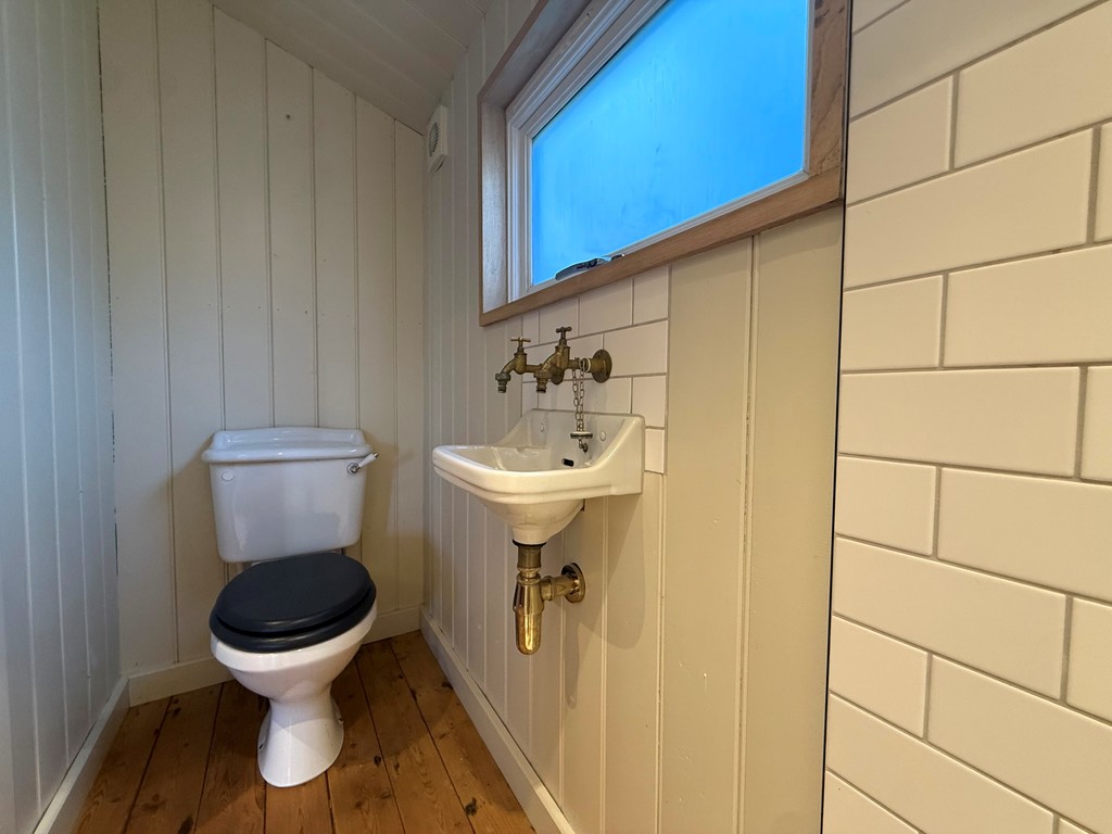 1 bed detached house to rent in Pocombe Bridge, Exeter 11