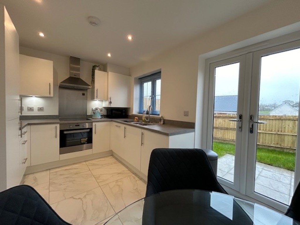 2 bed semi-detached house for sale in Medland Way, Exeter, EX2 1
