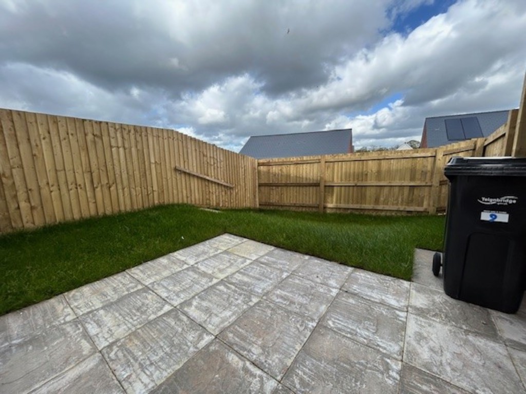 2 bed semi-detached house for sale in Medland Way, Exeter, EX2  - Property Image 16