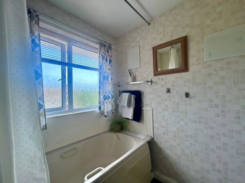 3 bed terraced house for sale in Ashley Way, Dawlish, EX7  - Property Image 12