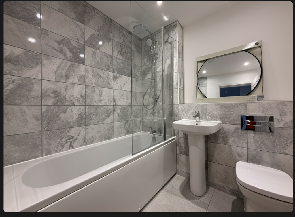 2 bed terraced house to rent in Heron Place, Crediton 8