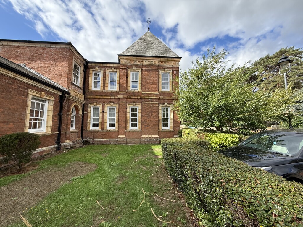 3 bed maisonette to rent in North Grange, Clyst Heath, EX2 17