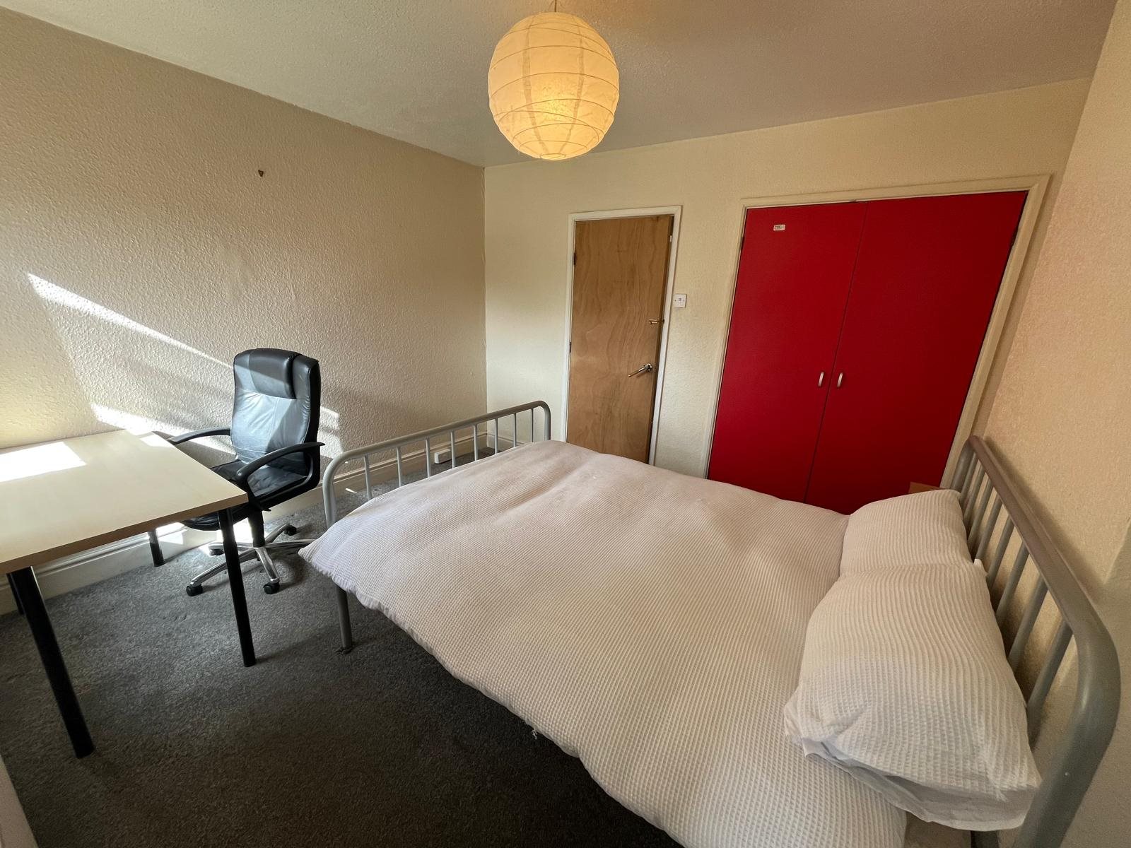 3 bed house to rent in Hythe Hill, Colchester, CO1 4