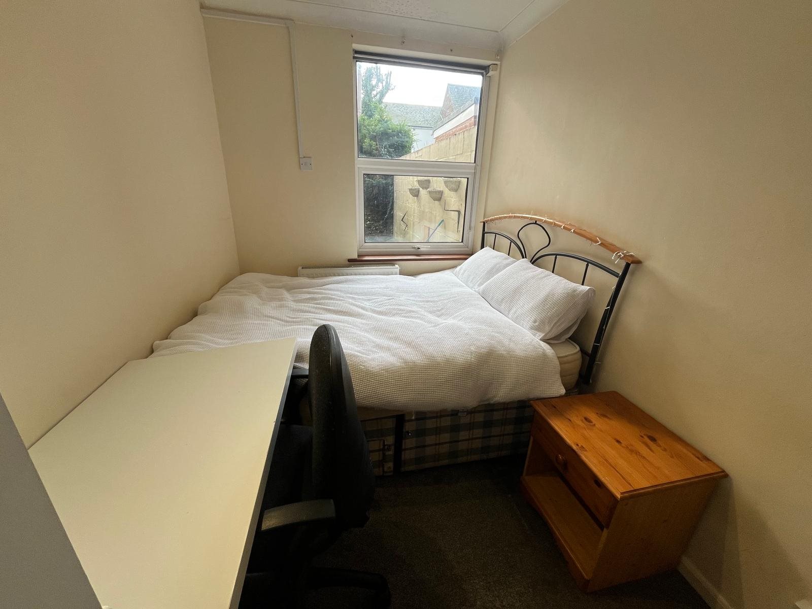 3 bed house to rent in Hythe Hill, Colchester, CO1 9