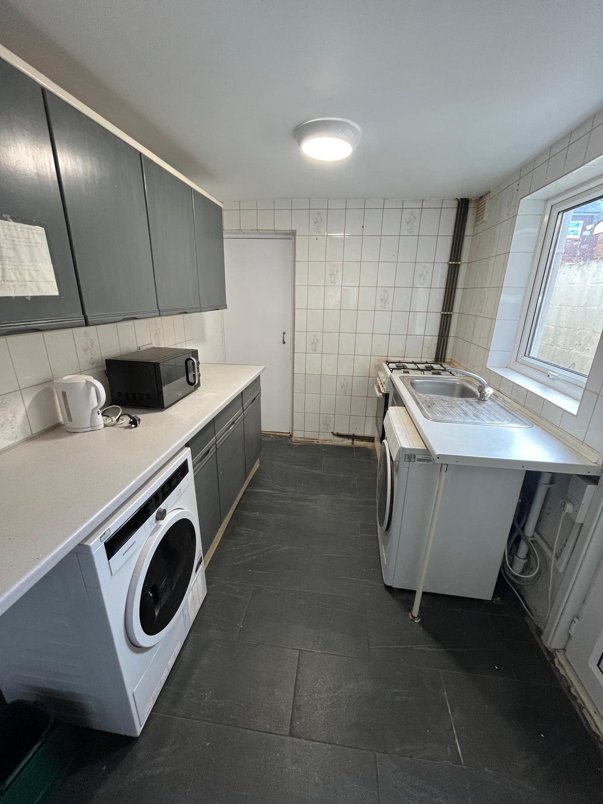 3 bed house to rent in Hythe Hill, Colchester, CO1  - Property Image 4