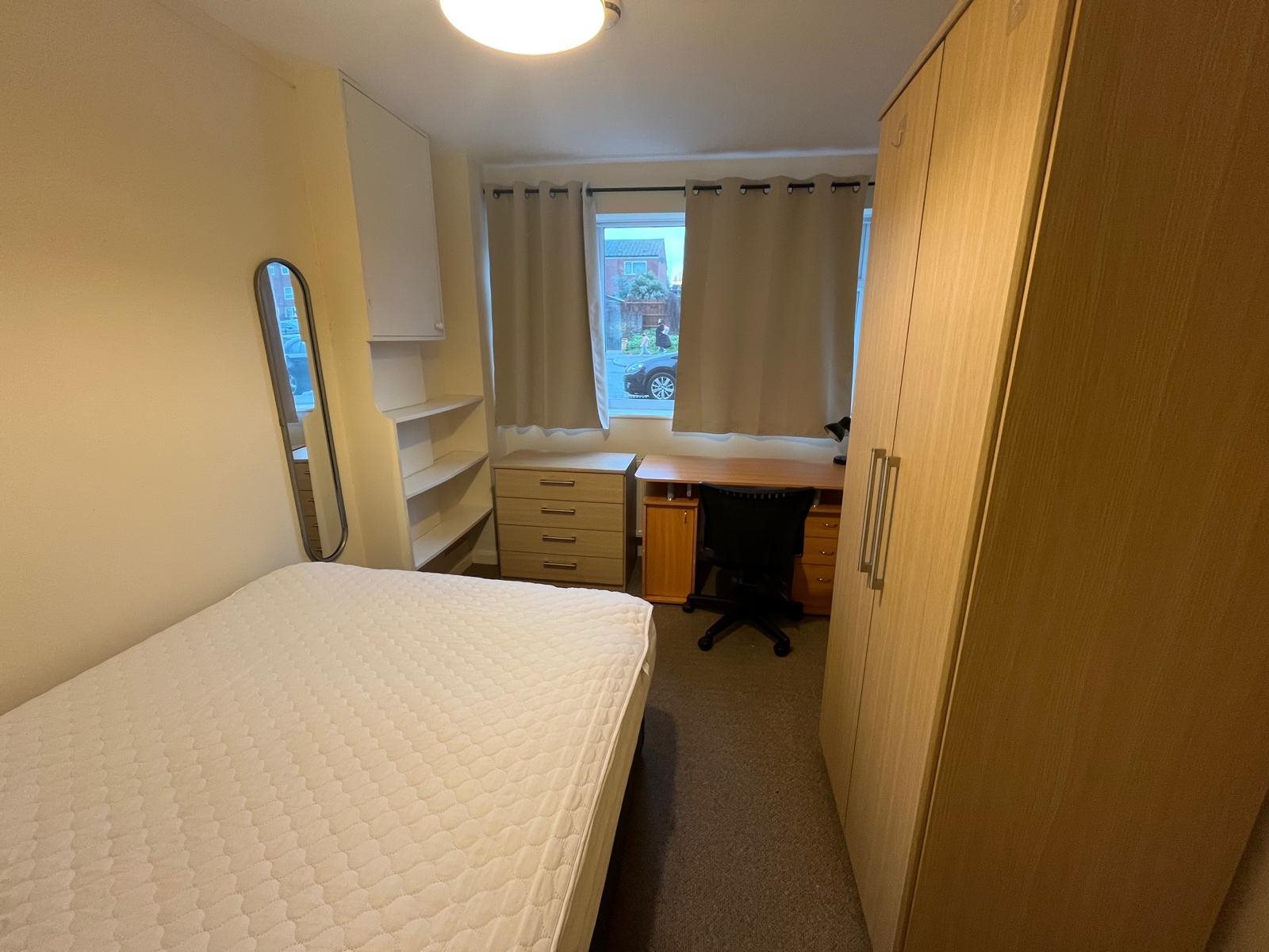 1 bed house / flat share to rent in Sullivan Close, , CO4 - Property Image 1