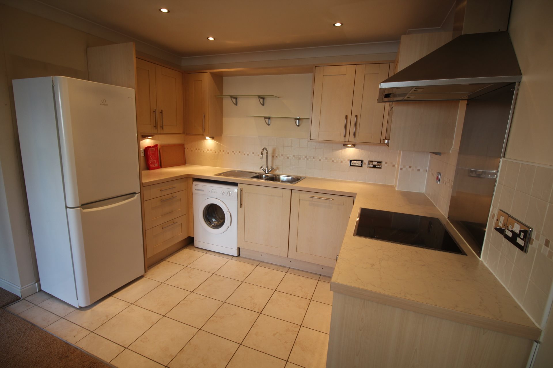 1 bed flat to rent in Quayside Drive, Hythe, CO2 3